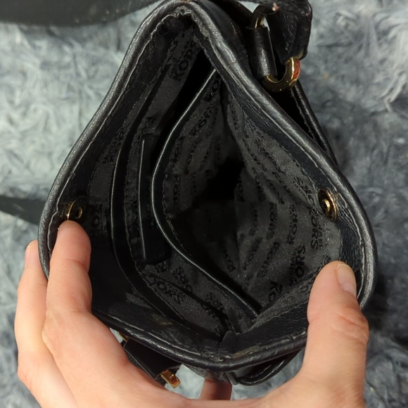 Michael Kors Crossbody Purse - Picture 5 of 13